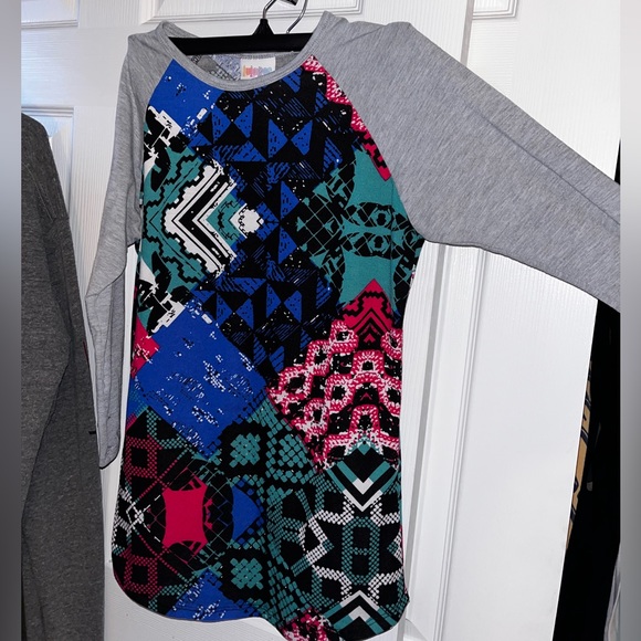 Lularoe Randy Shirt - Picture 2 of 3